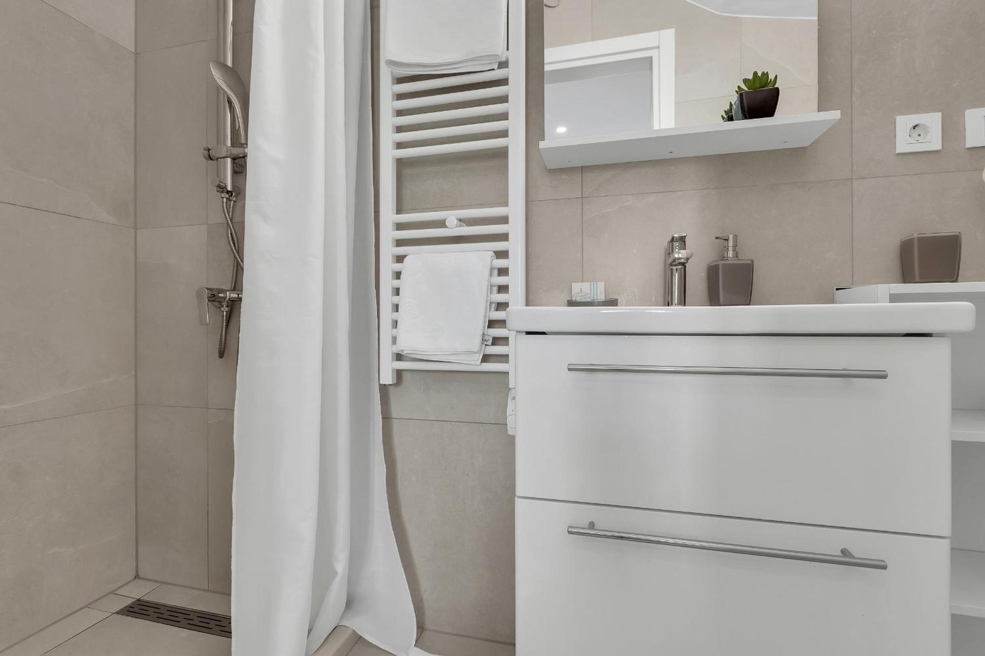 City Center Apartment Dvor Kalalarga Makarska Eksteriør billede