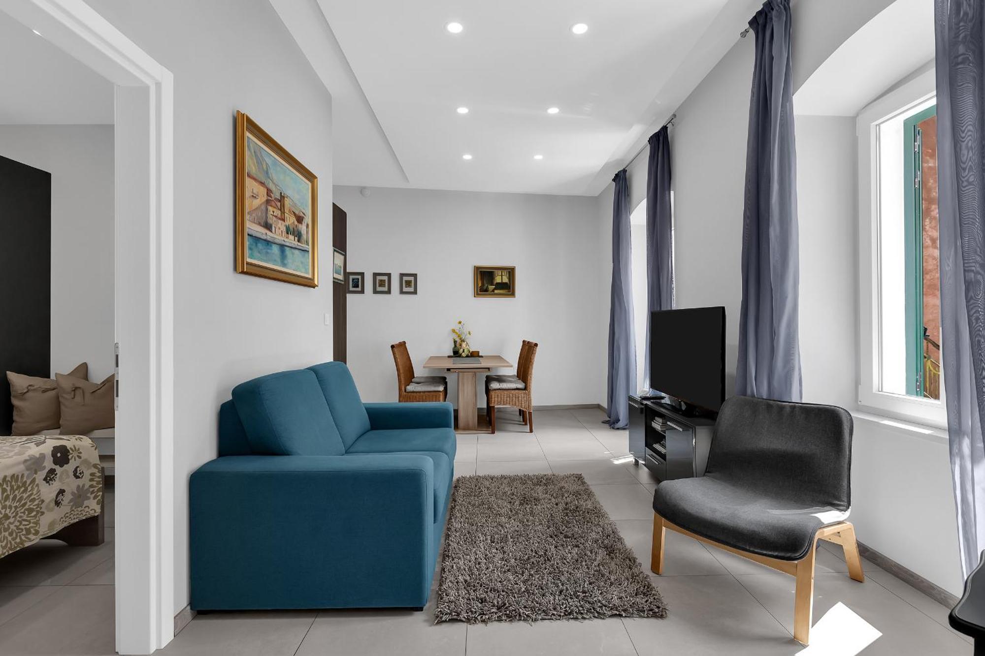 City Center Apartment Dvor Kalalarga Makarska Eksteriør billede