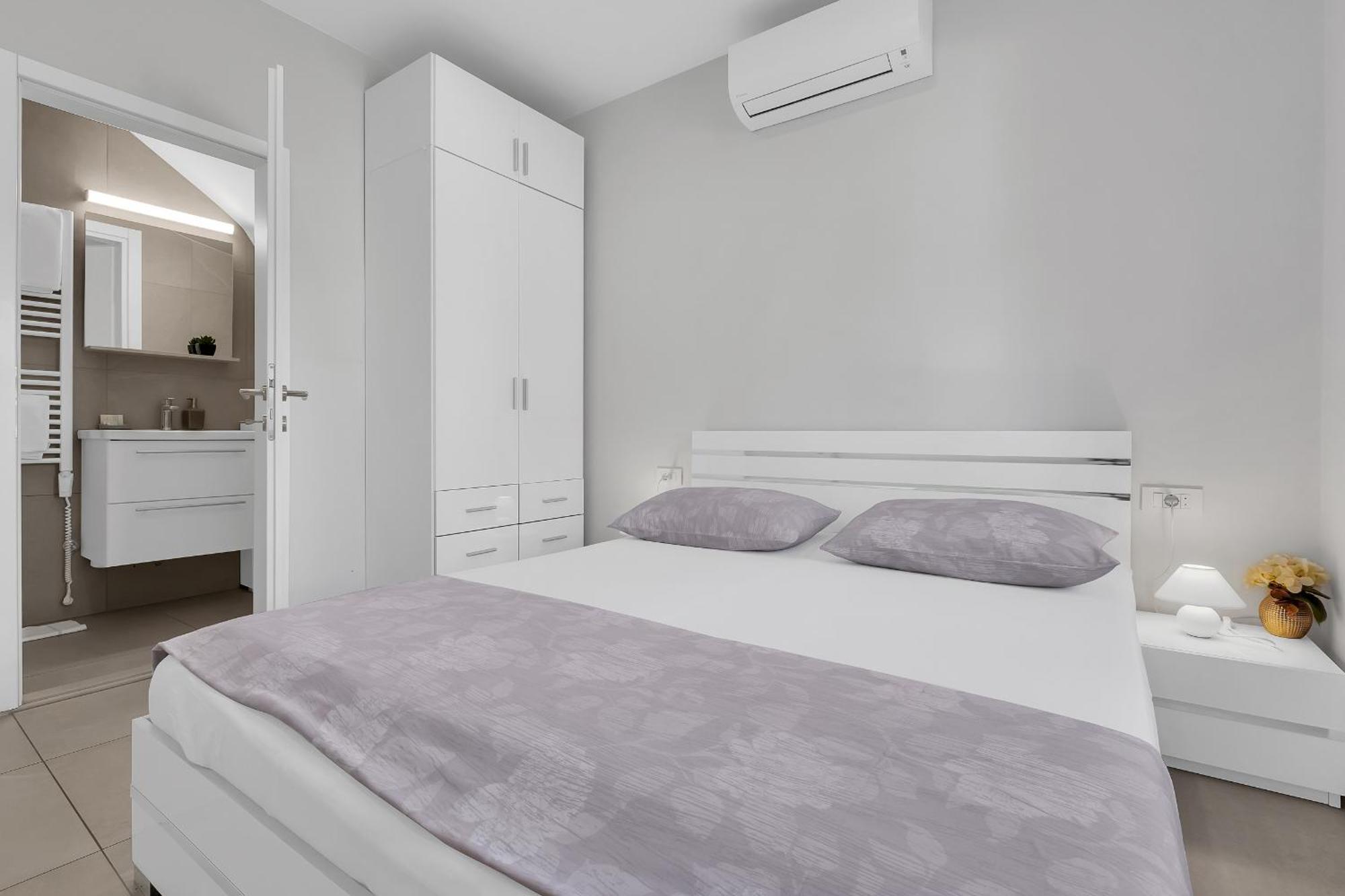 City Center Apartment Dvor Kalalarga Makarska Eksteriør billede