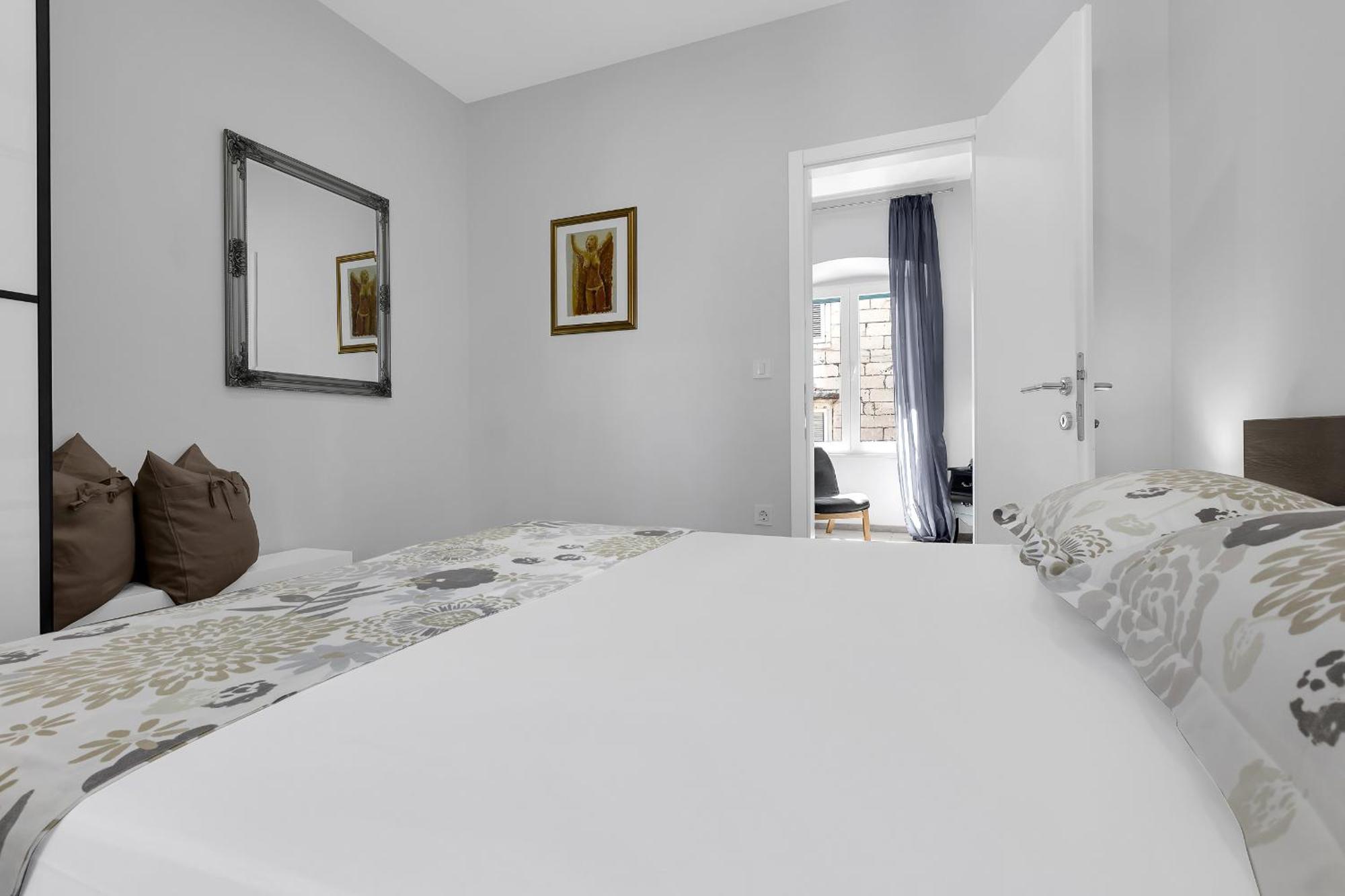 City Center Apartment Dvor Kalalarga Makarska Eksteriør billede