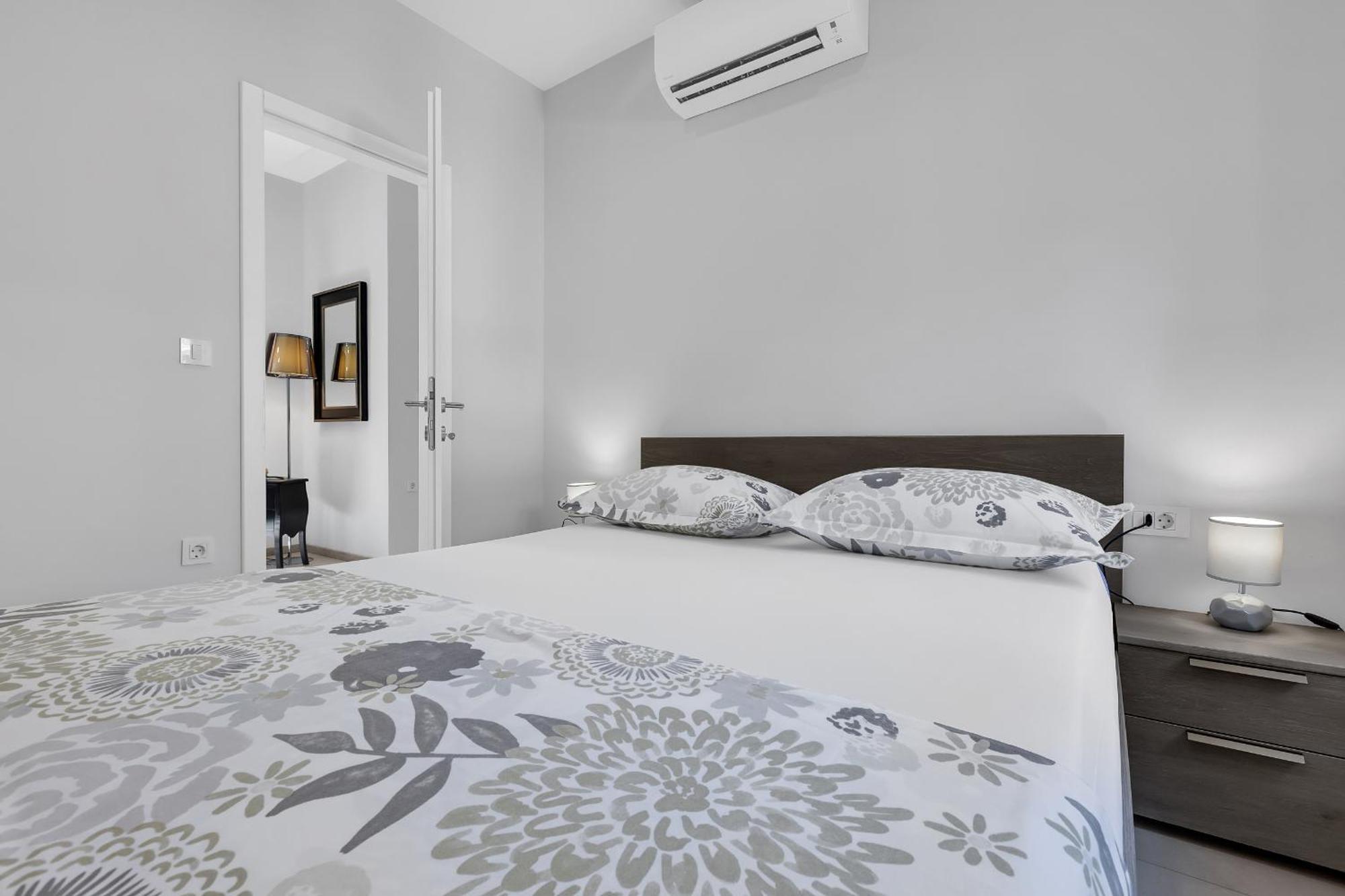 City Center Apartment Dvor Kalalarga Makarska Eksteriør billede